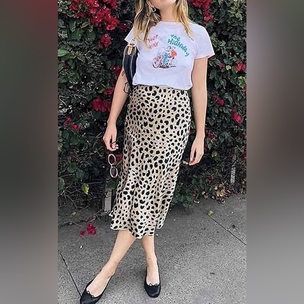 Leopard print skirt